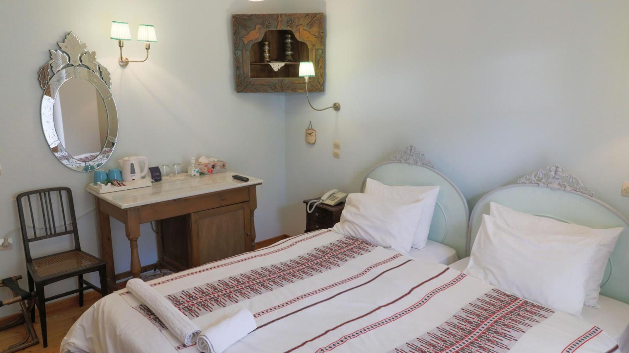 Hotel Papanikola Piana Bilik gambar