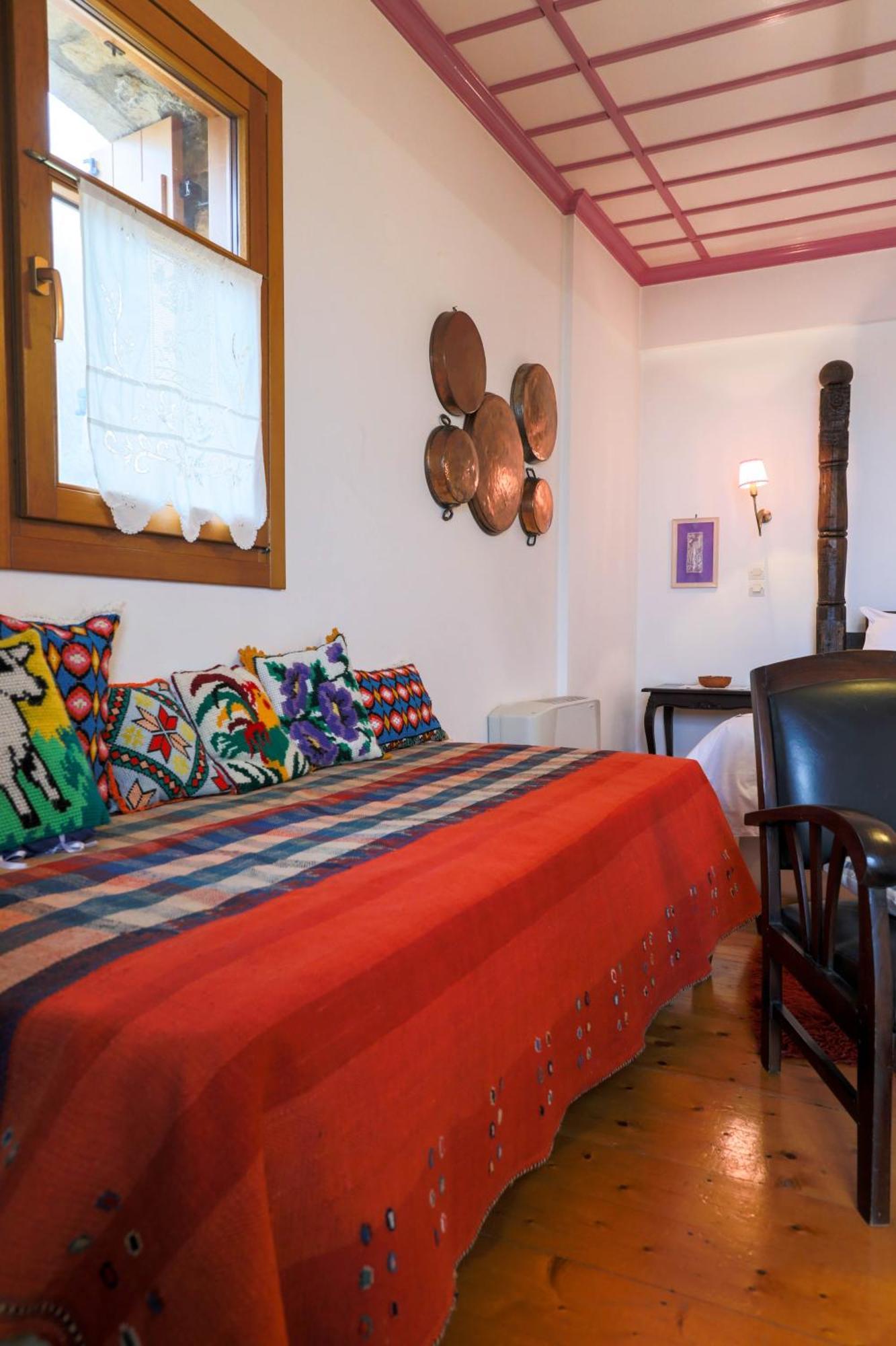Hotel Papanikola Piana Bilik gambar