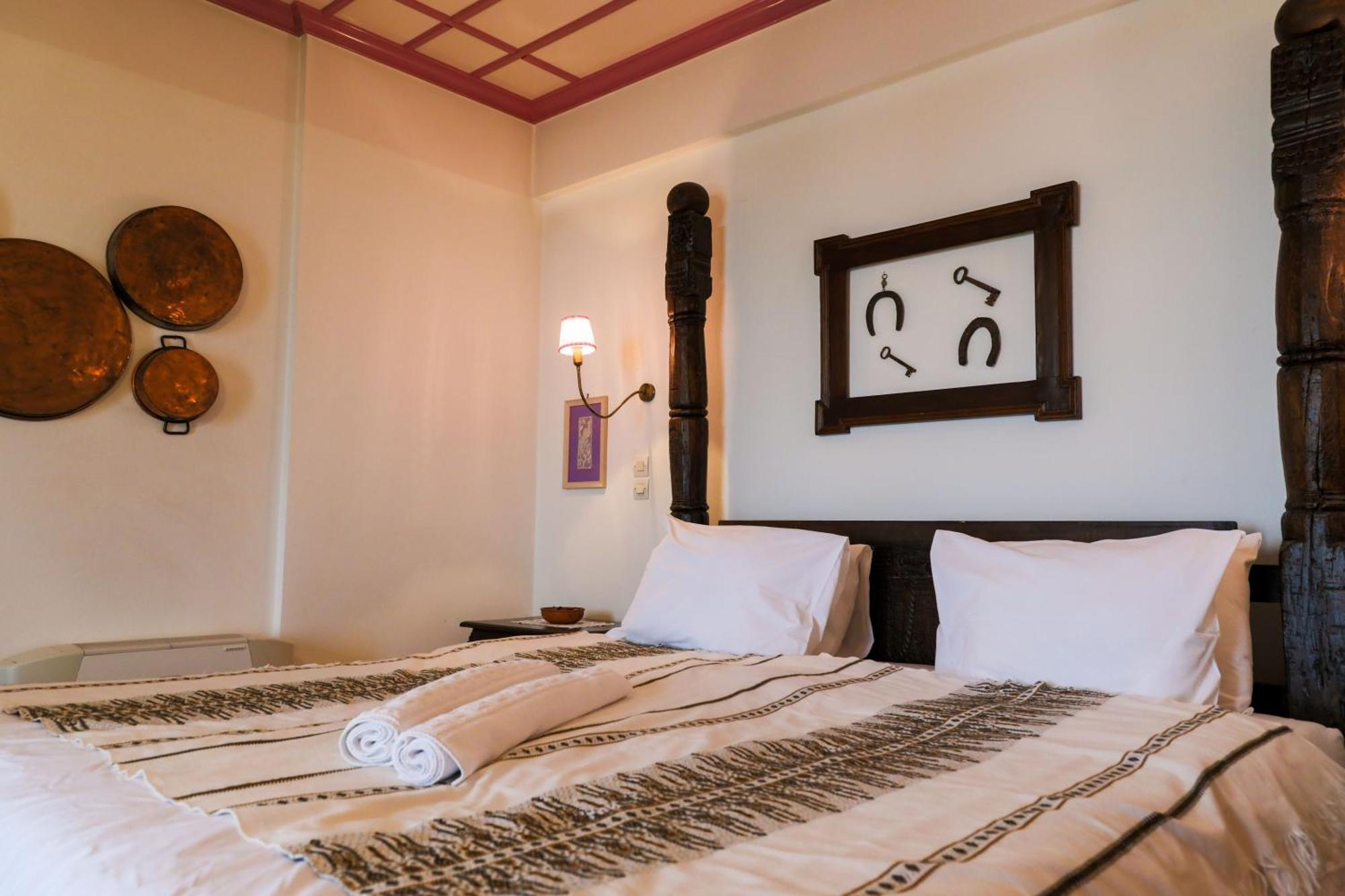 Hotel Papanikola Piana Bilik gambar