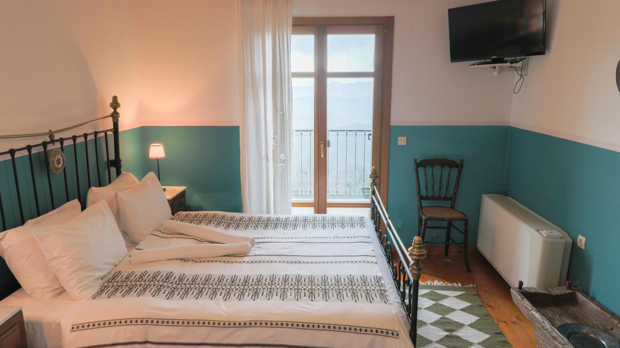 Hotel Papanikola Piana Luaran gambar